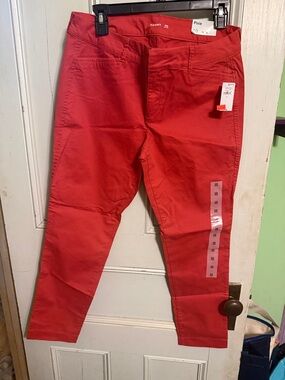 Old Navy Red Pixie Pants